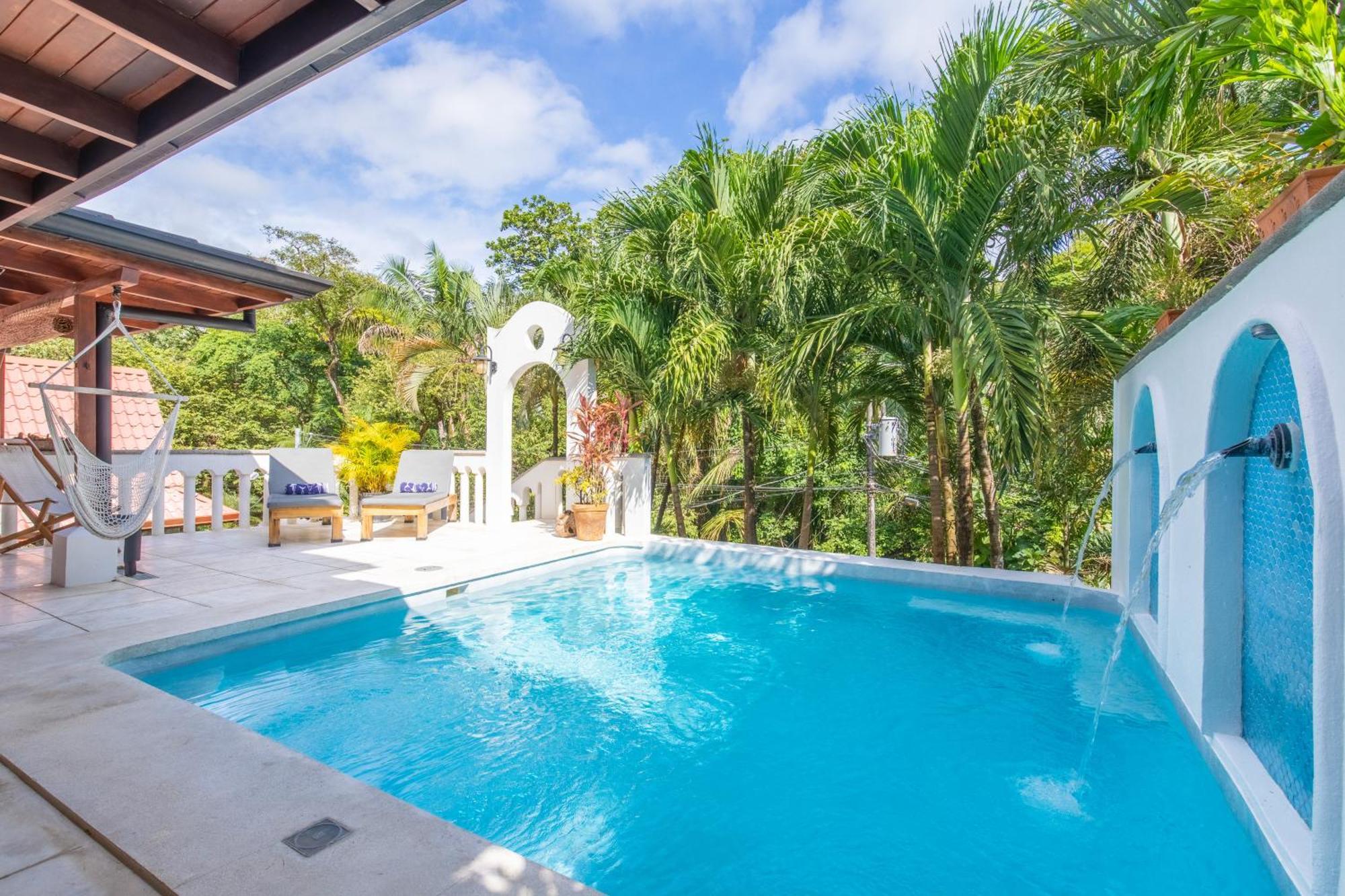 Casa Vitality - Playa Guiones, - 4 Minute Walk To The Couette-café *
